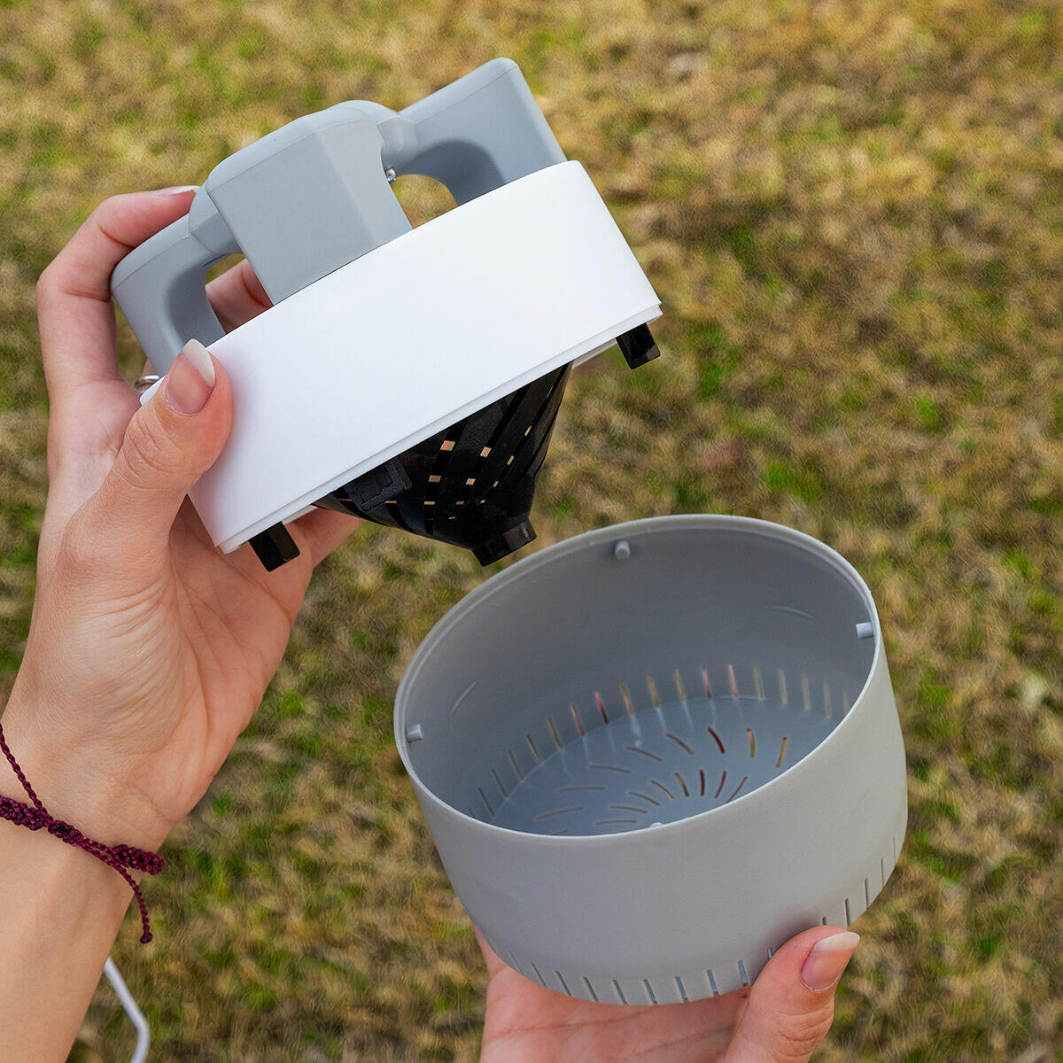KL Silen InnovaGoods Suction Mosquito Repellent Lamp